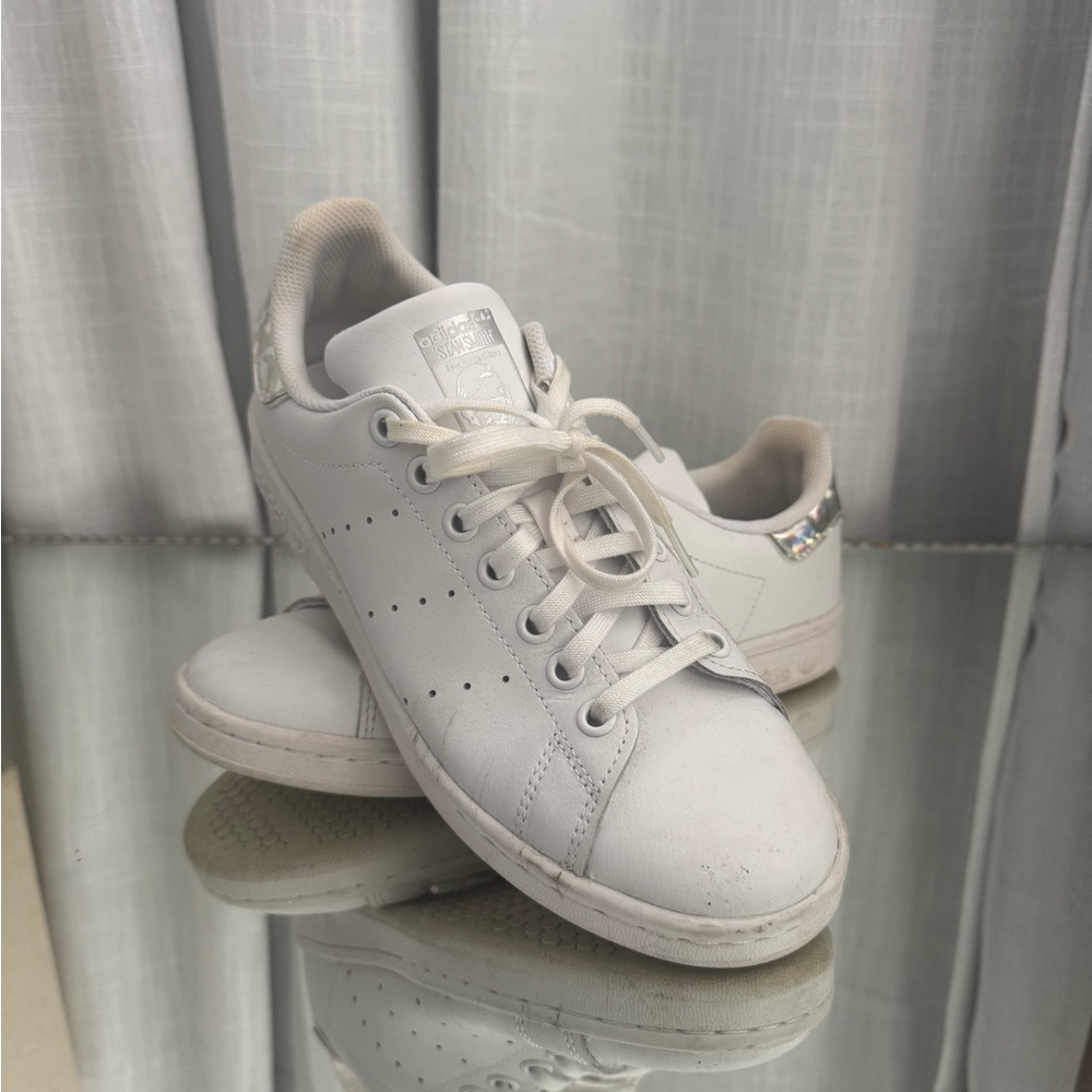 adidas Stan Smith Kids Classic Trainers in White Silver - Size 5 1/2